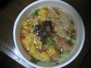 チャルメラブラック醤油味黒3.JPG