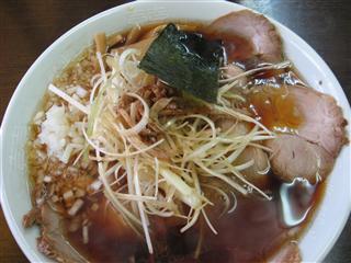 三番亭ネギチャーシュー麺.jpg