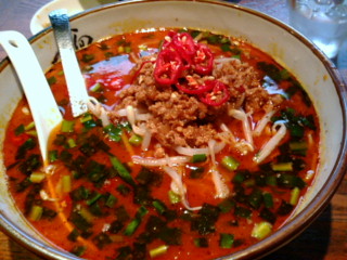 yokohamayakarakaramen.jpg